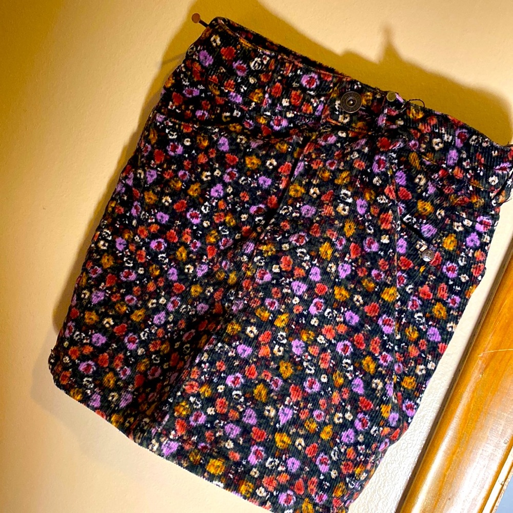 Spring short skirt